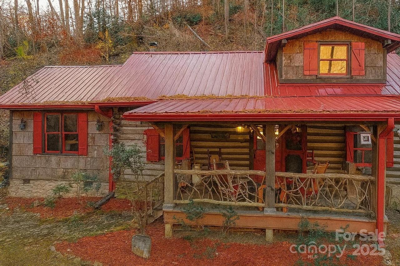 12 Victoria Rose Ln., Waynesville, NC 28785