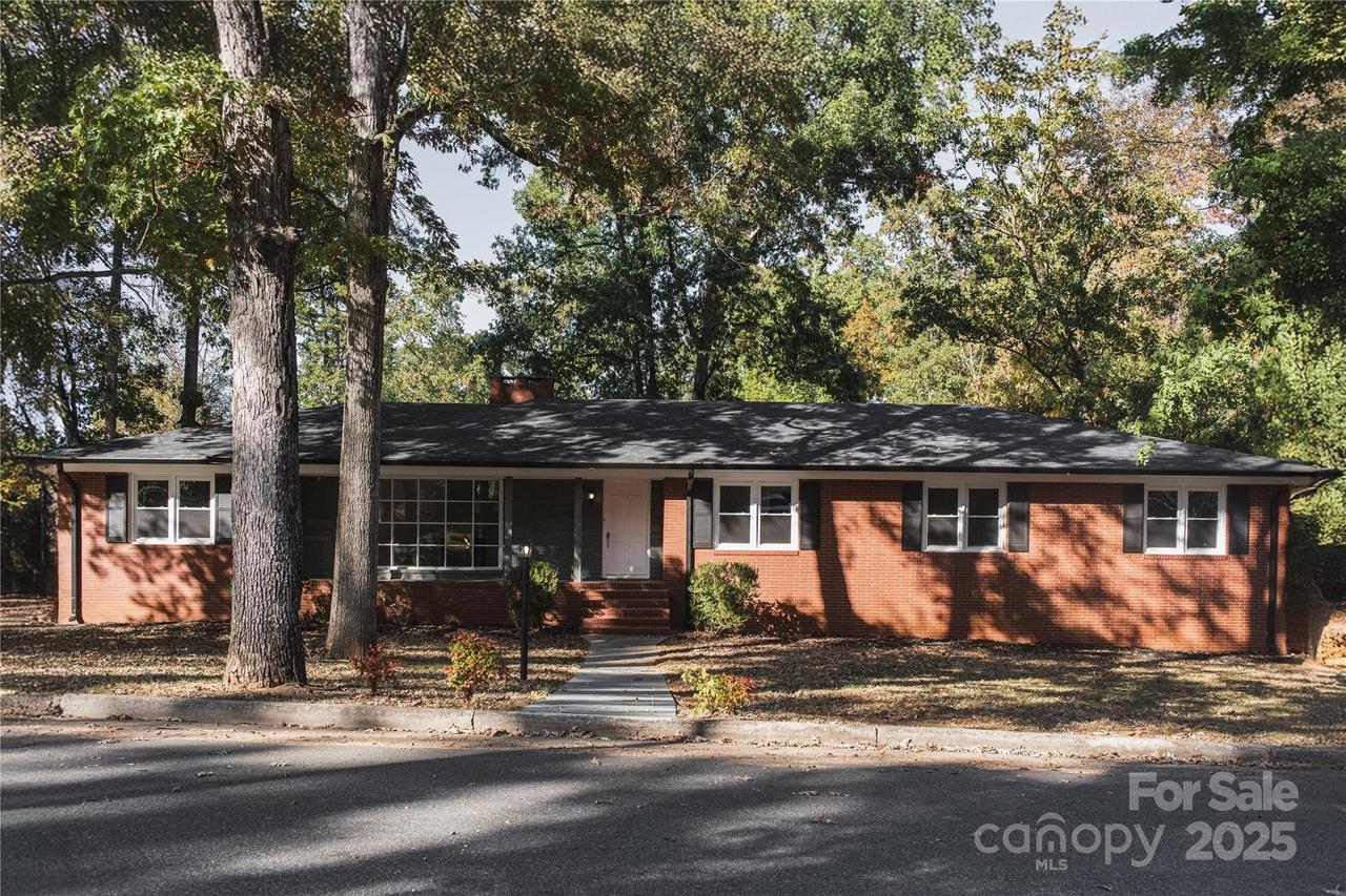 719 Avondale Ave., Albemarle, NC 28001