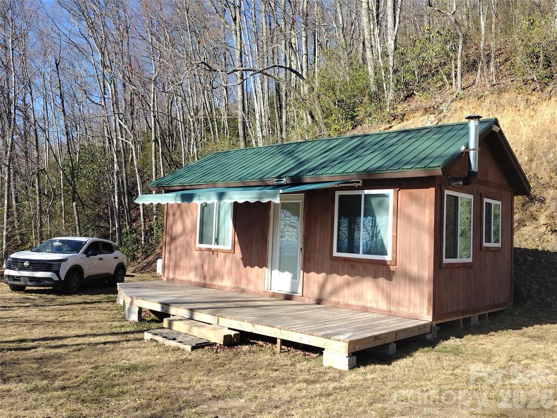 241 Bloom Tr., Sylva, NC 28779