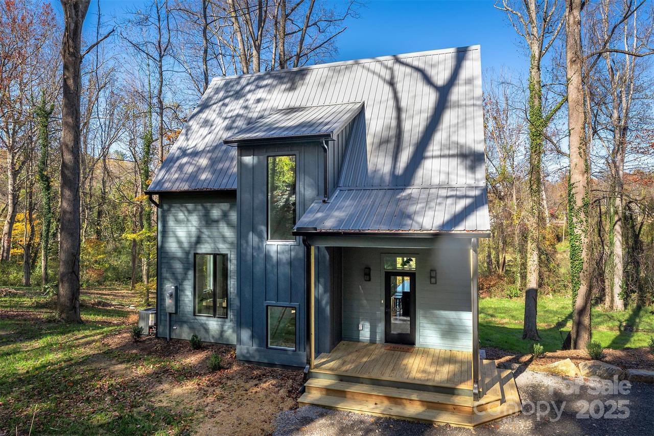 110 Providence Rd., Asheville, NC 28806