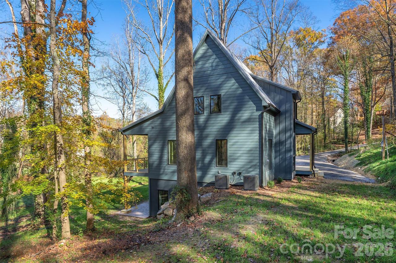 110 Providence Rd., Asheville, NC 28806