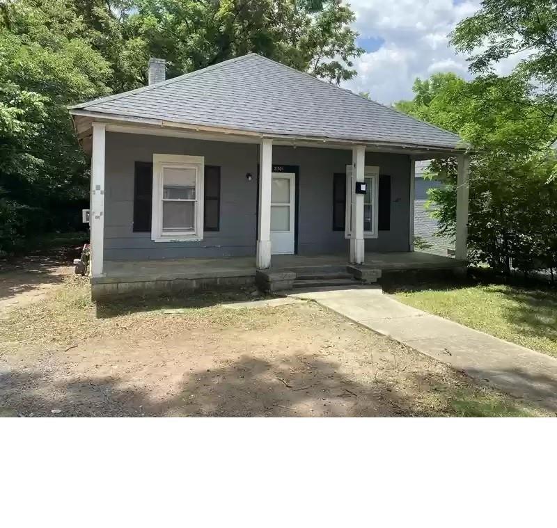 2501 Dundeen St., Charlotte, NC 28216