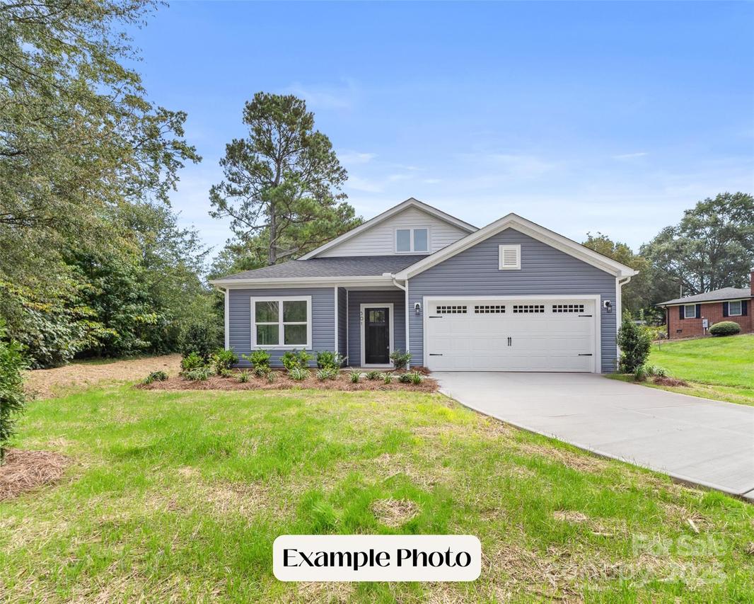 201 Dale Dr., Cherryville, NC 28021