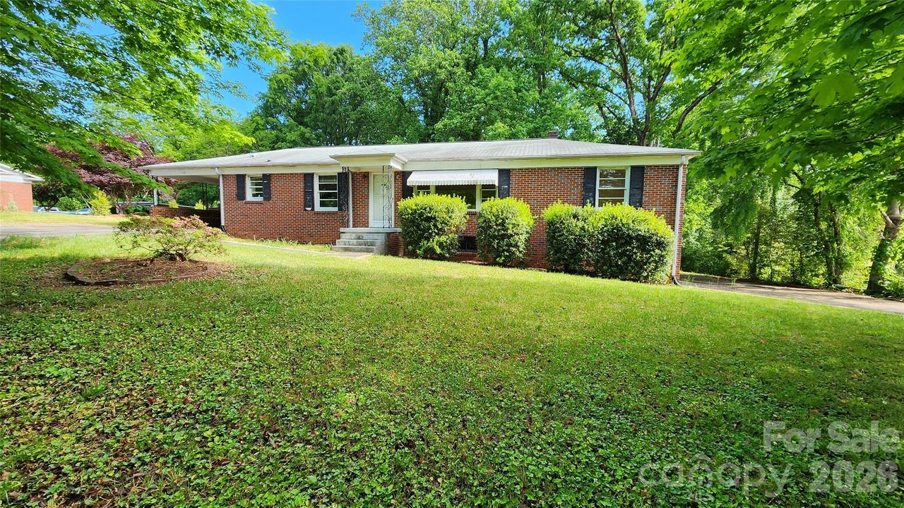 150 31st Ave., Hickory, NC 28601
