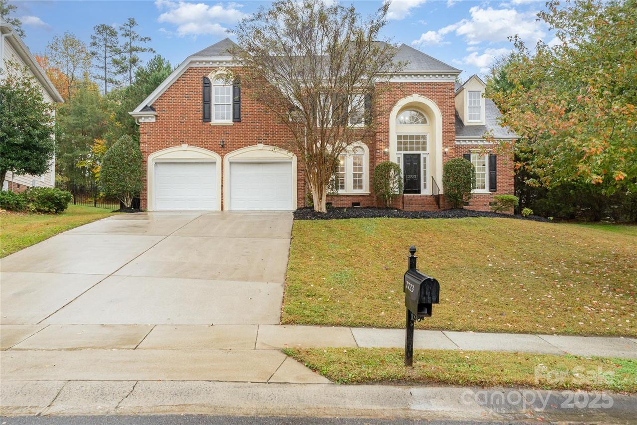 2723 Sawgrass Ridge Pl., Charlotte, NC 28269