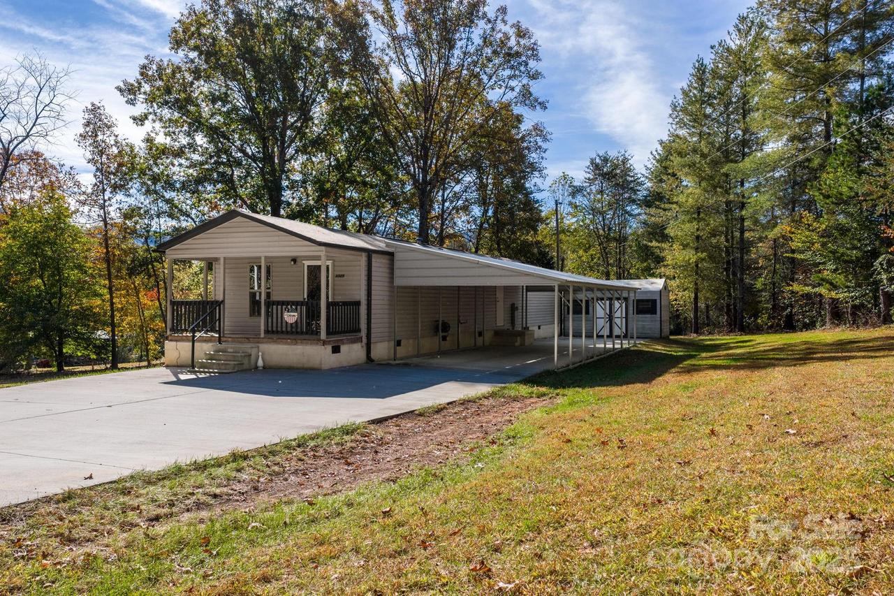 3025 Vance Denton Rd., Morganton, NC 28655