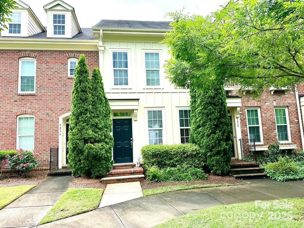 9832 Longstone Ln., Charlotte, NC 28277