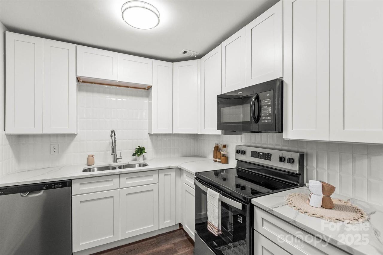 3824 Country Club Rd. #D, Winston Salem, NC 27104