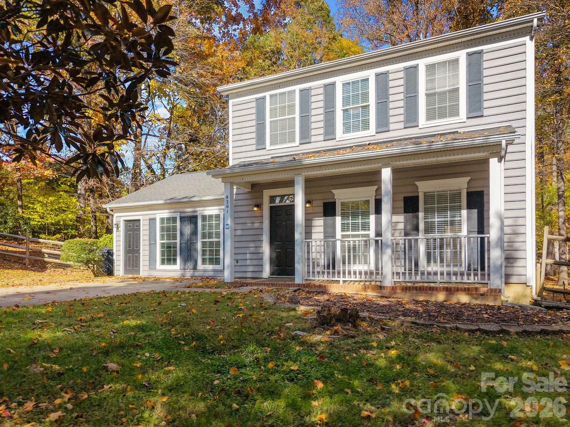 9201 Rotherham Ln., Charlotte, NC 28216