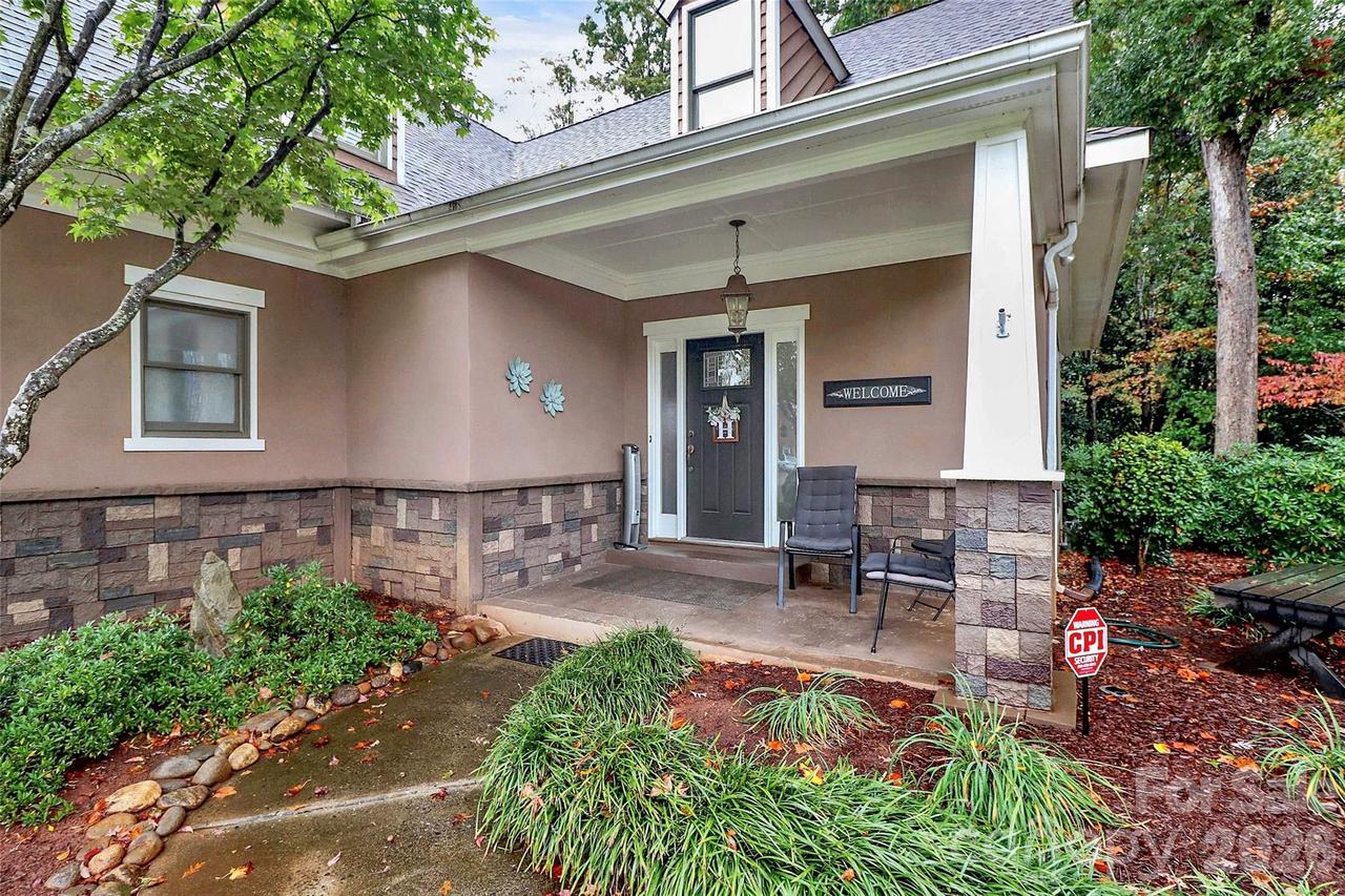 911 Weymouth Dr., Gastonia, NC 28056