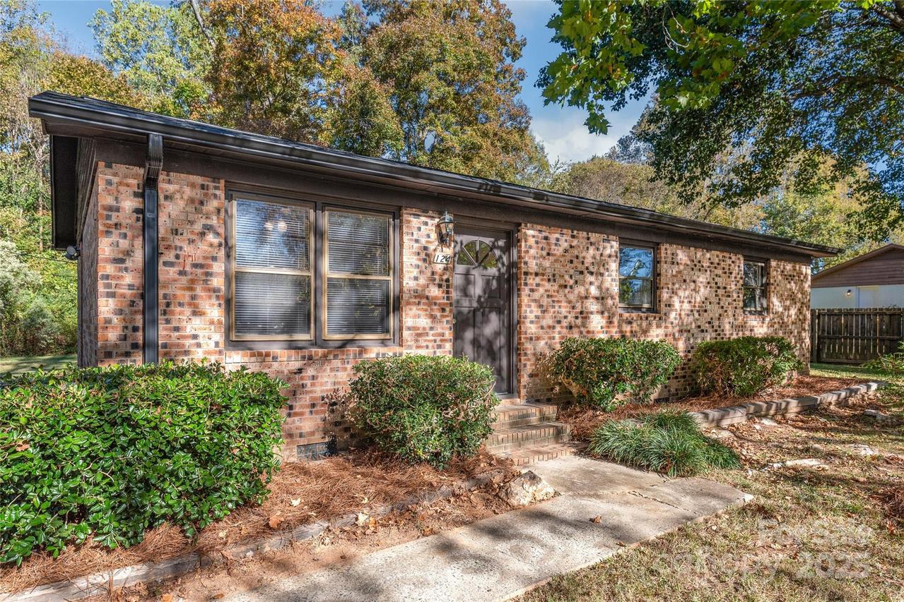 124 Grover Moore Pl., Indian Trail, NC 28079