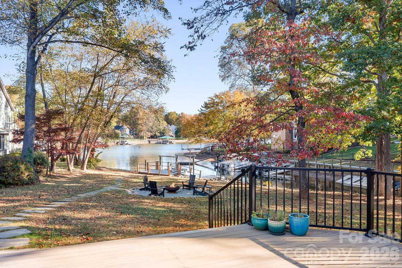 1984 Hickory Hills Dr., Denver, NC 28037