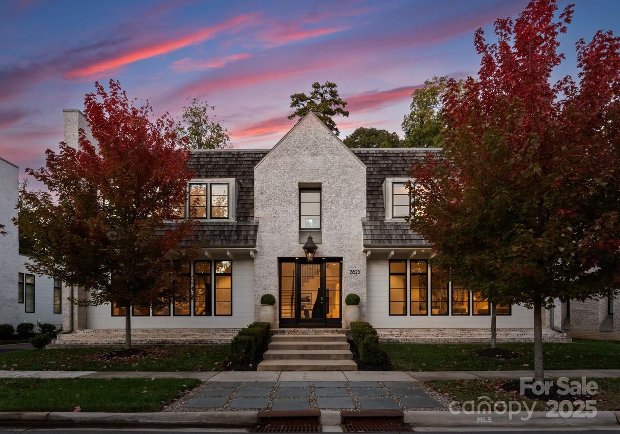 2825 Kenwood Sharon Ln., Charlotte, NC 28211