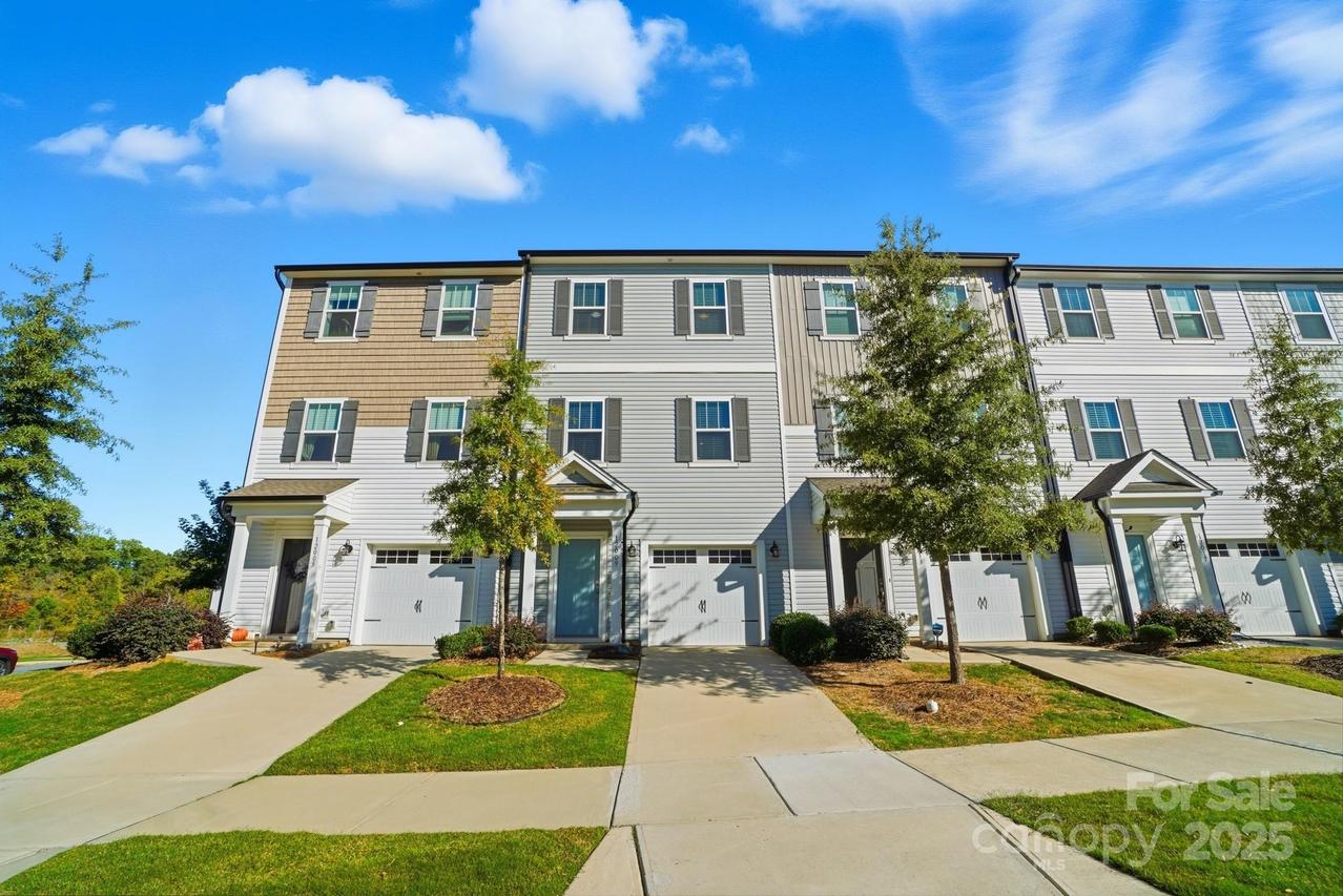 12009 Chesapeake Mallard Dr., Charlotte, NC 28262