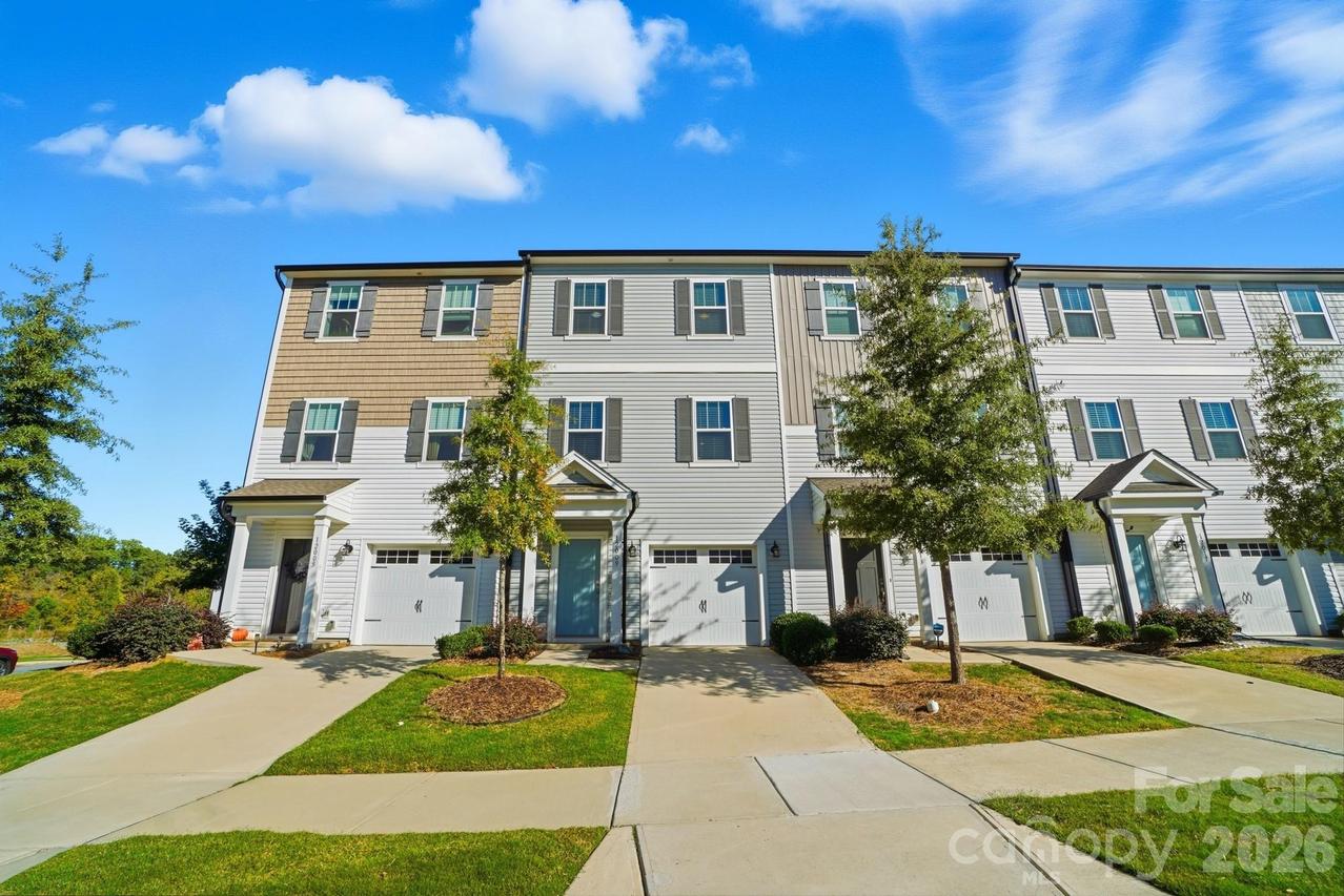 12009 Chesapeake Mallard Dr., Charlotte, NC 28262