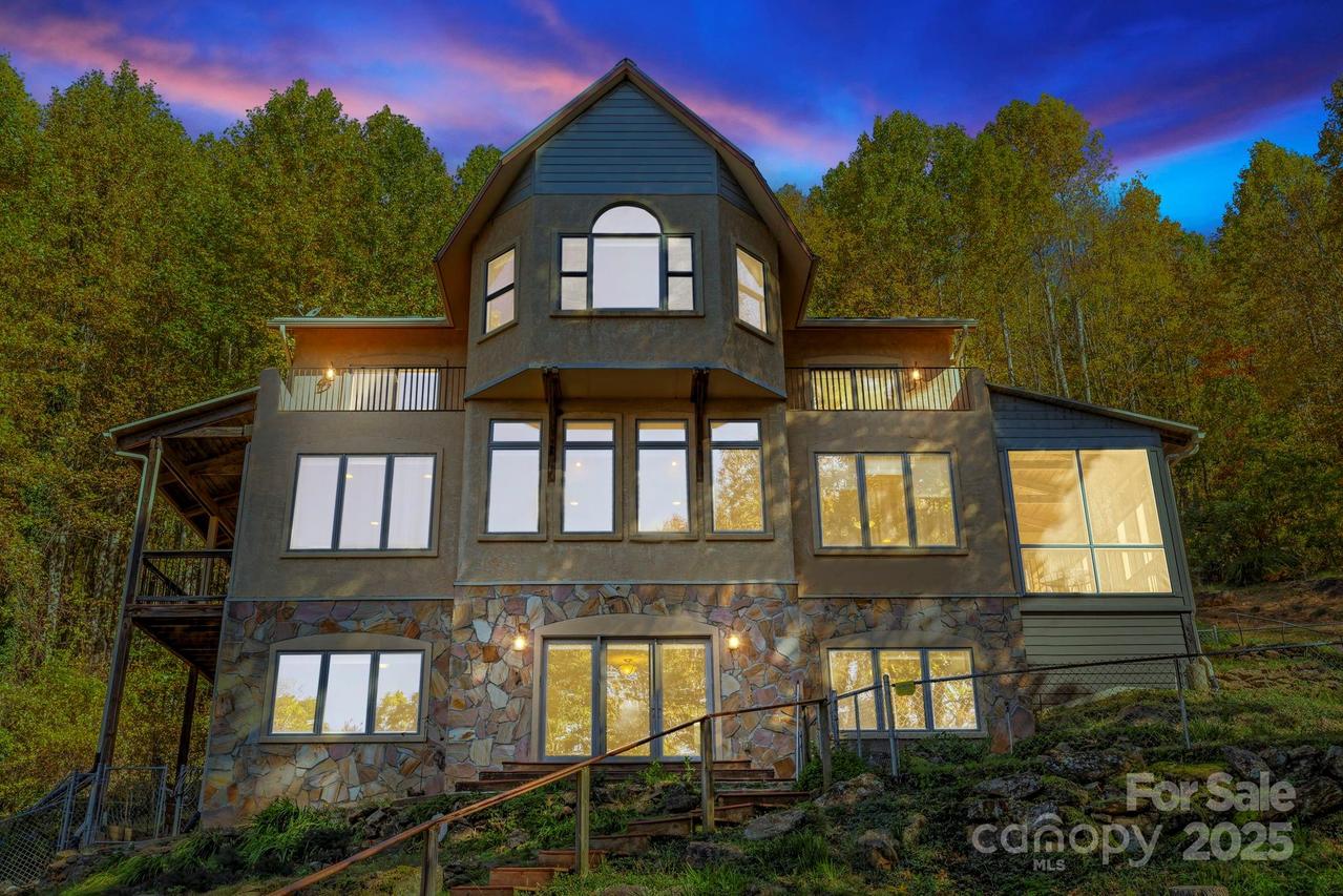 96 & 97 Old Cove Rd., Black Mountain, NC 28711