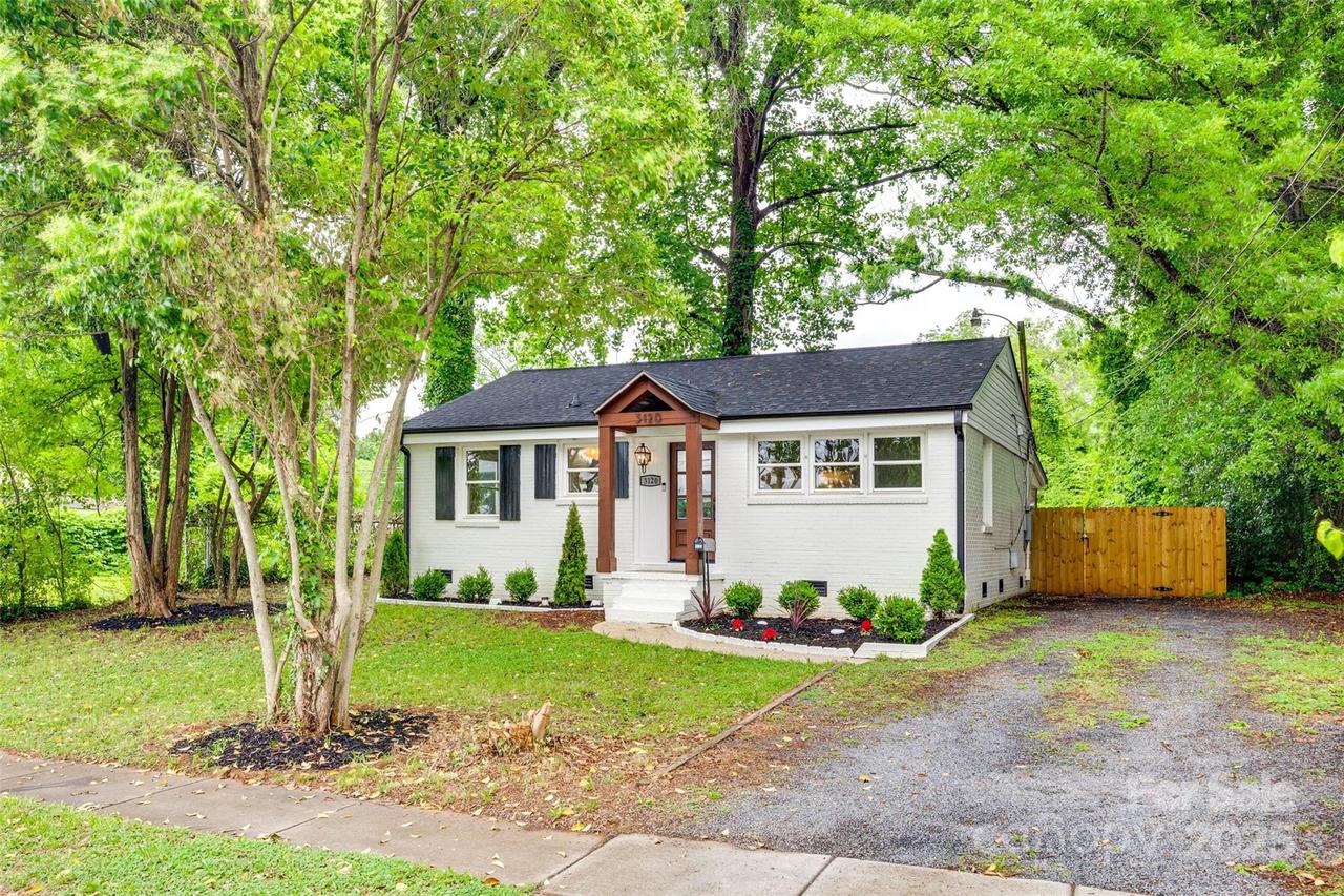 3120 Parkway Ave., Charlotte, NC 28208