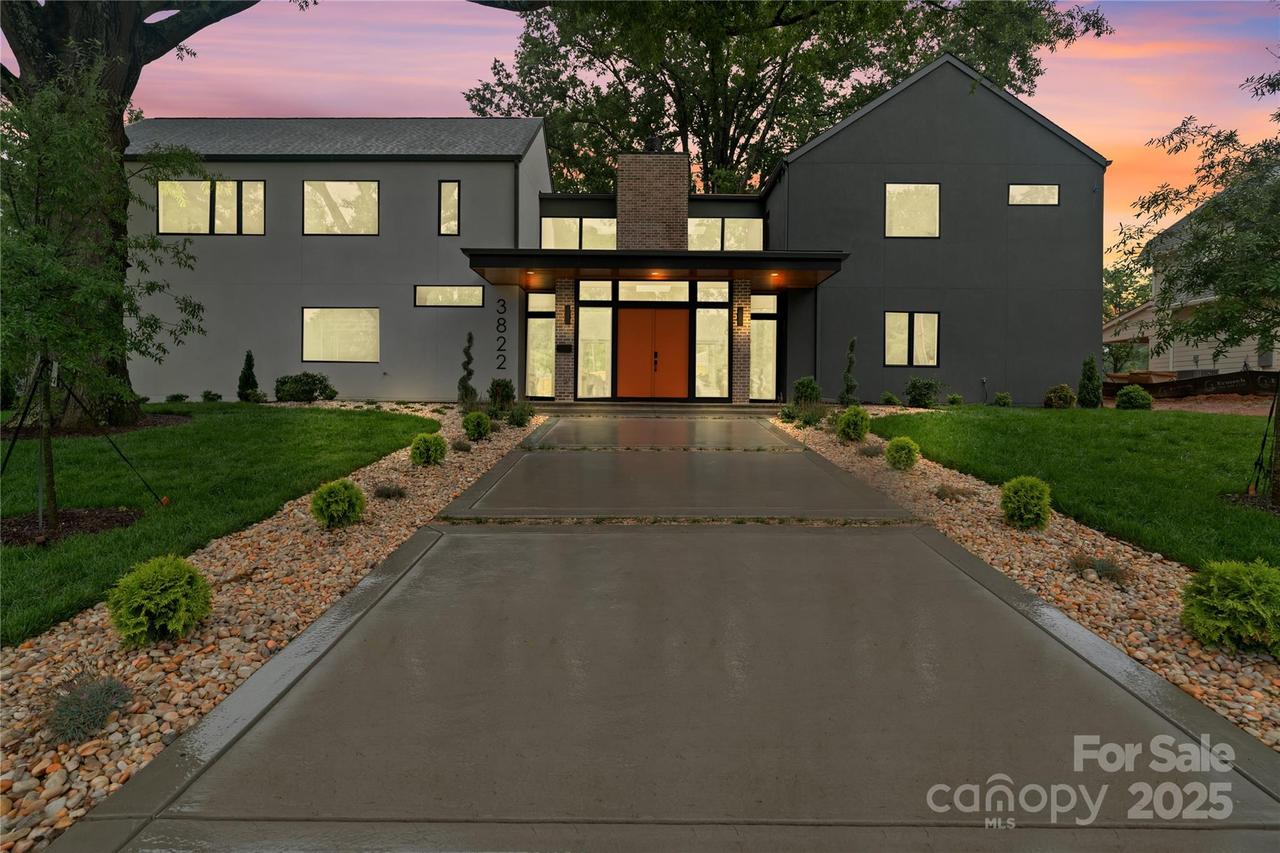 3822 Topsfield Rd., Charlotte, NC 28211