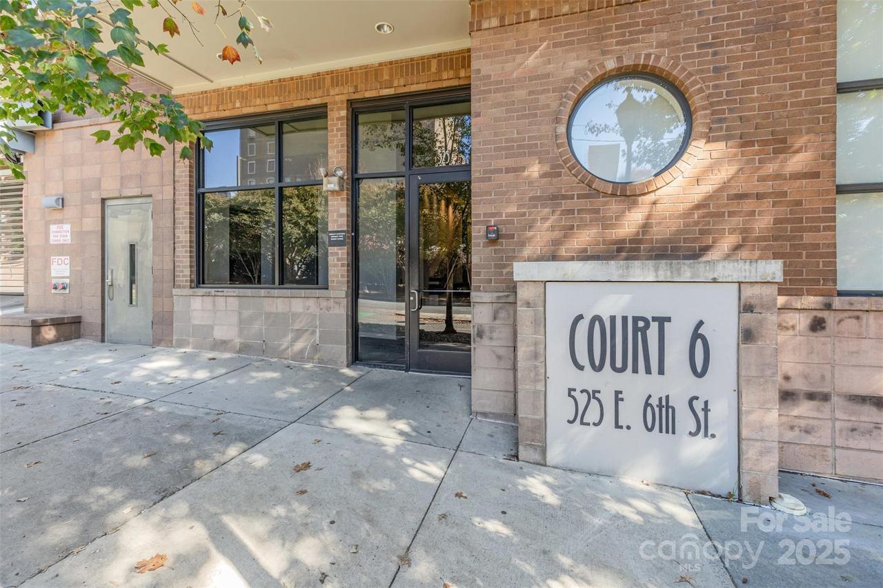 525 E 6th St. #212, Charlotte, NC 28202