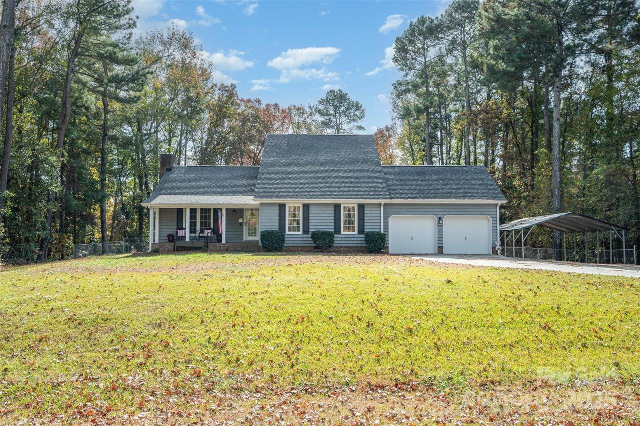 302 Nottingham Way, Wadesboro, NC 28170