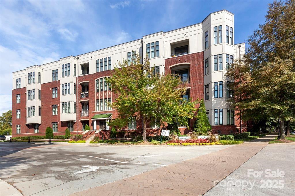2810 Selwyn Ave. #119, Charlotte, NC 28209
