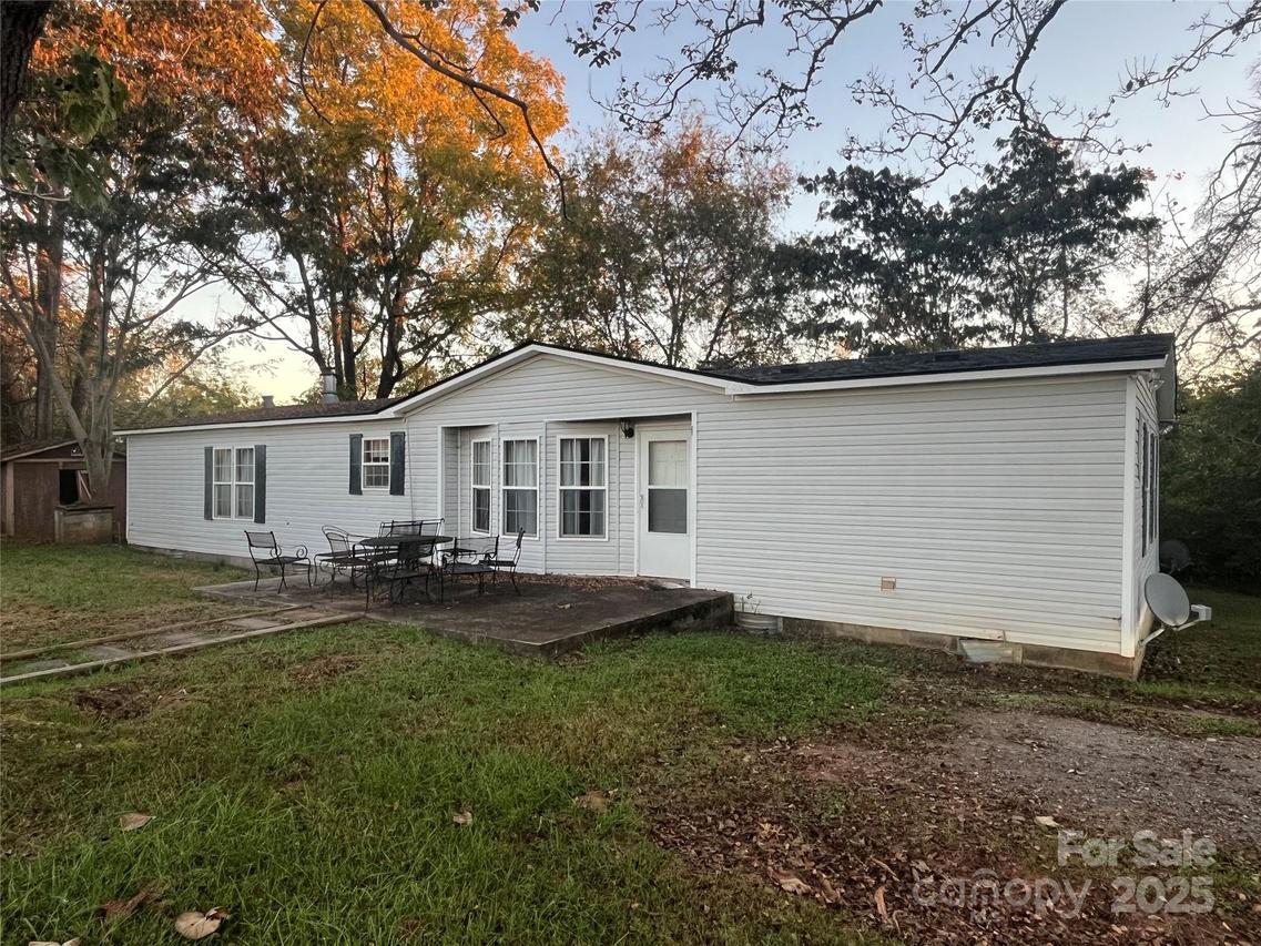 536-3 Pea Ridge Rd., Mill Spring, NC 28756