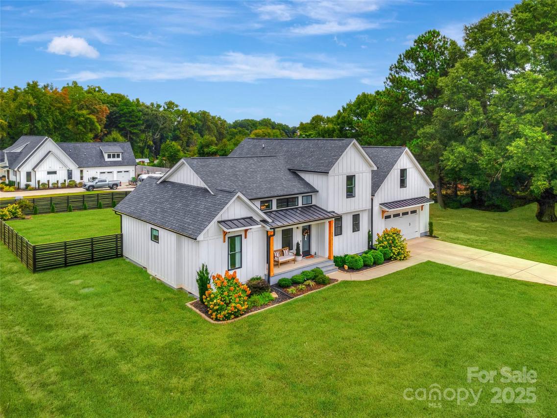 211 Killian Rd., Stanley, NC 28164