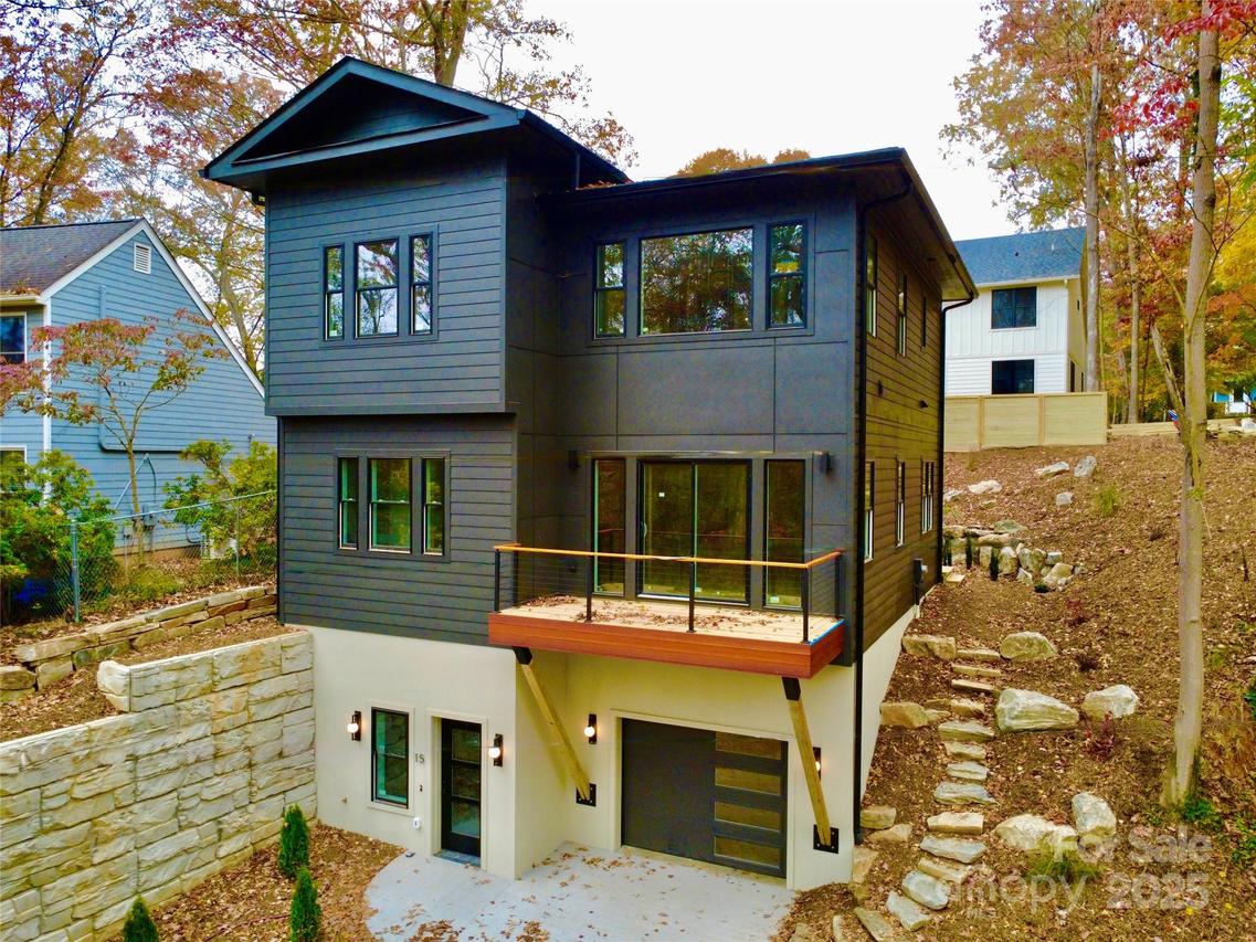 15 Perdue Pl., Asheville, NC 28806