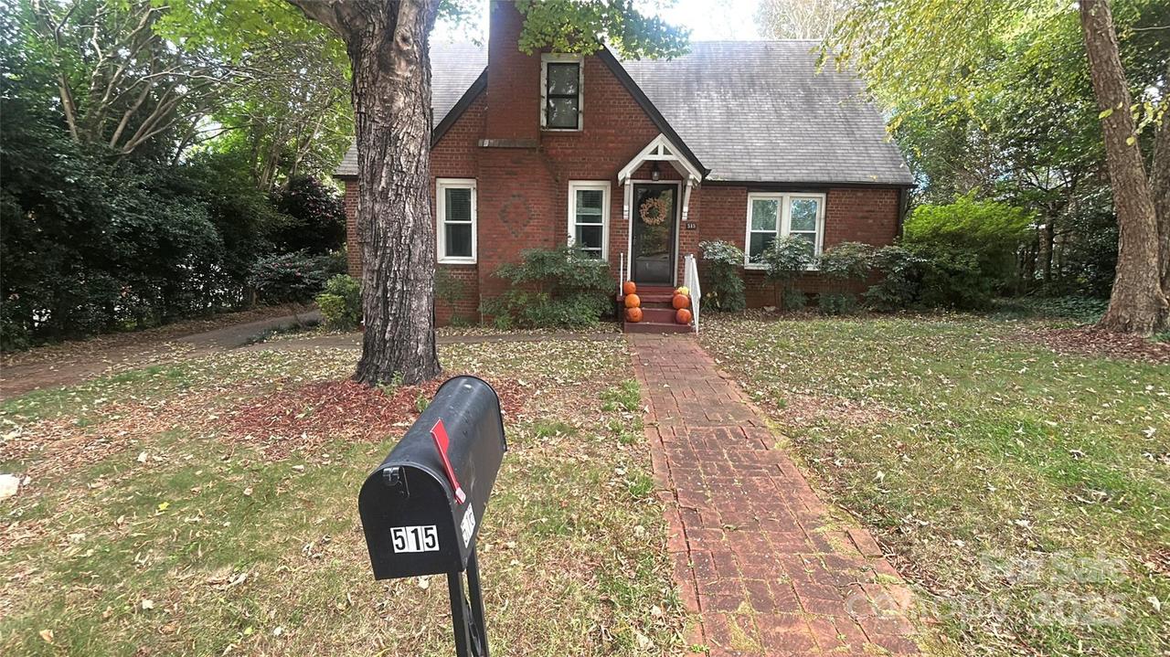 515 S Ashe Ave., Newton, NC 28658