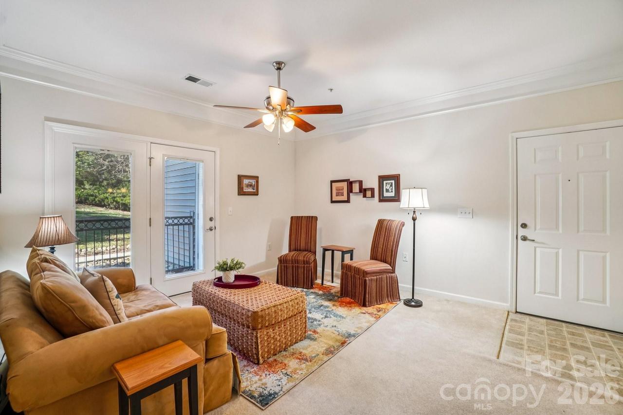 316 Appeldoorn Cir., Asheville, NC 28803