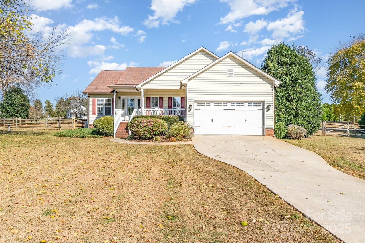 105 Cool Creek Ln., Mt Ulla, NC 28125