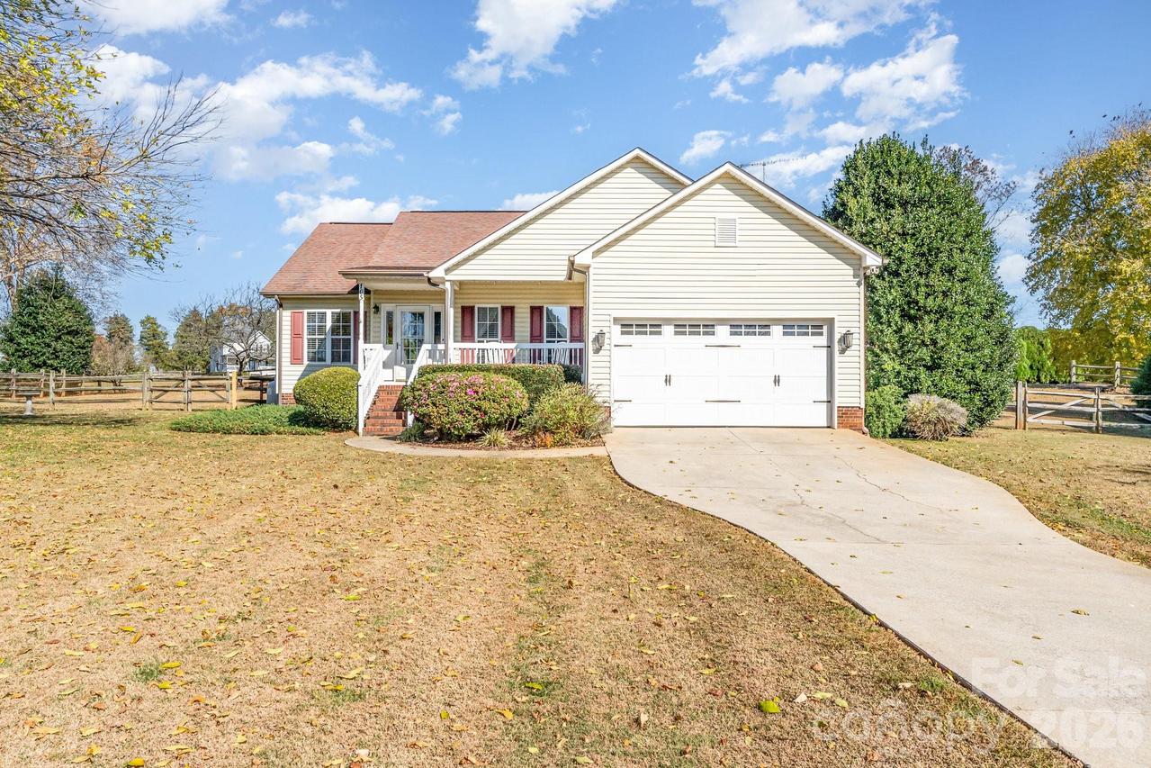 105 Cool Creek Ln., Mt Ulla, NC 28125