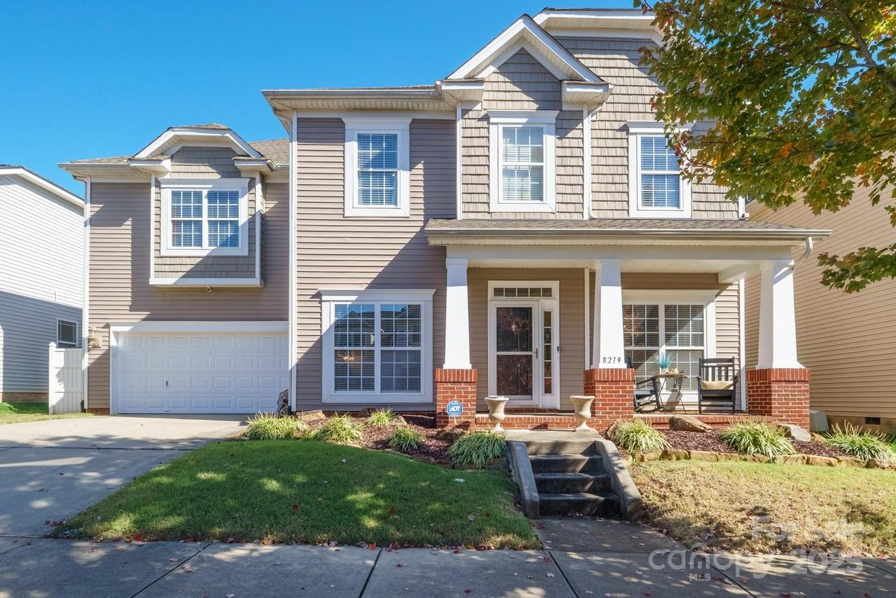 8219 Cottsbrooke Dr., Huntersville, NC 28078
