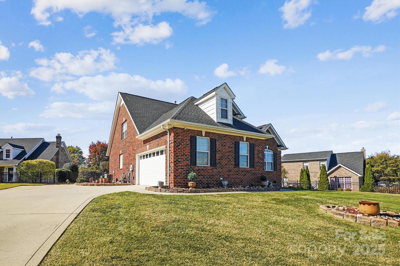 842 Treva Anne Dr., Concord, NC 28027