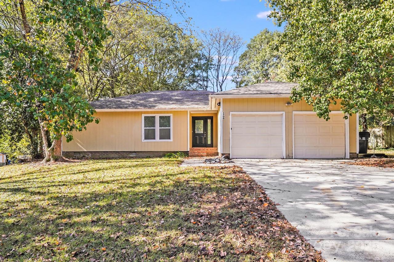 7700 Park Vista Cir., Charlotte, NC 28226
