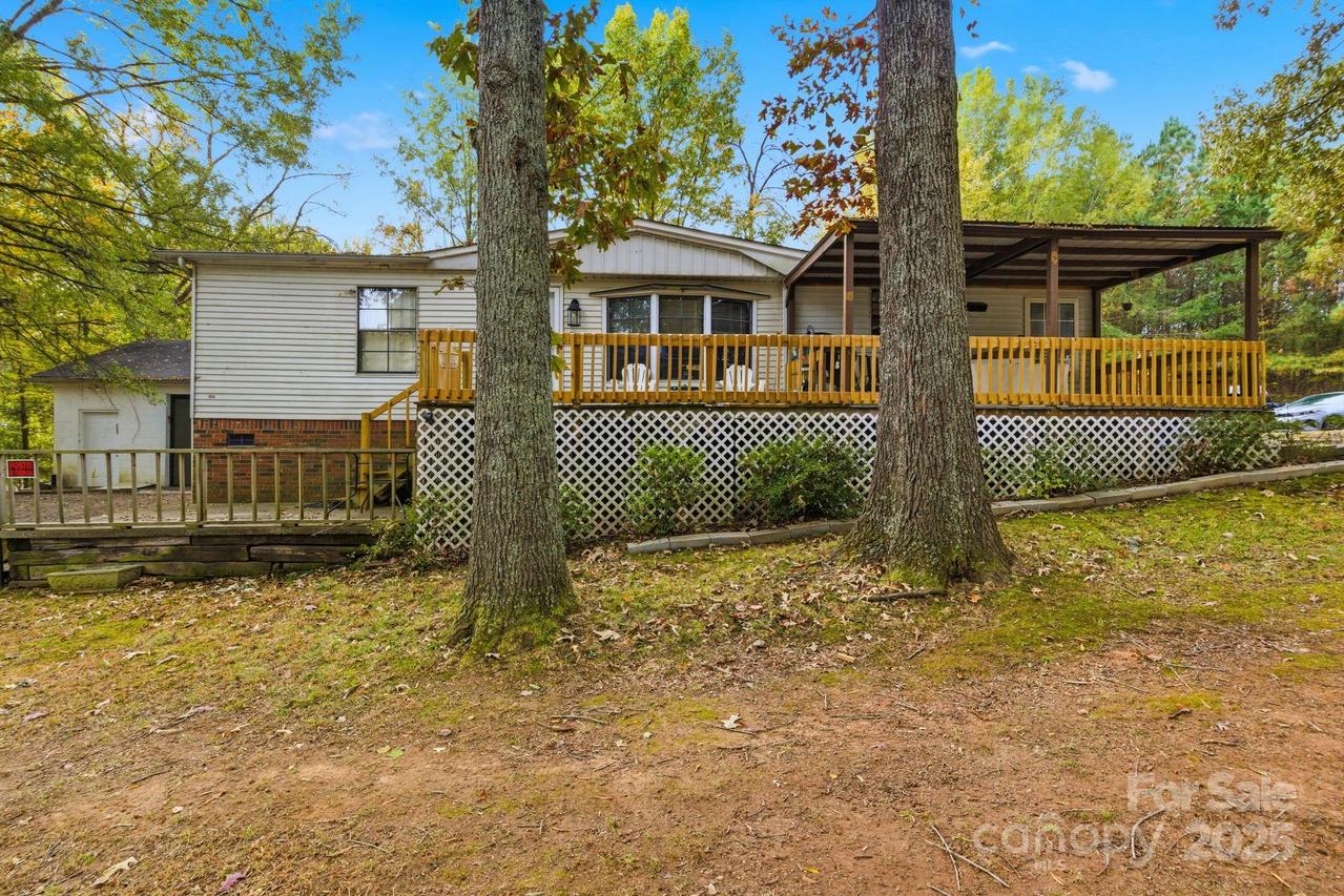 7733 Skyline Dr., Sherrills Ford, NC 28673