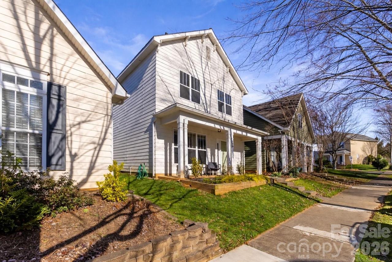 520 Catawba Ave., Davidson, NC 28036