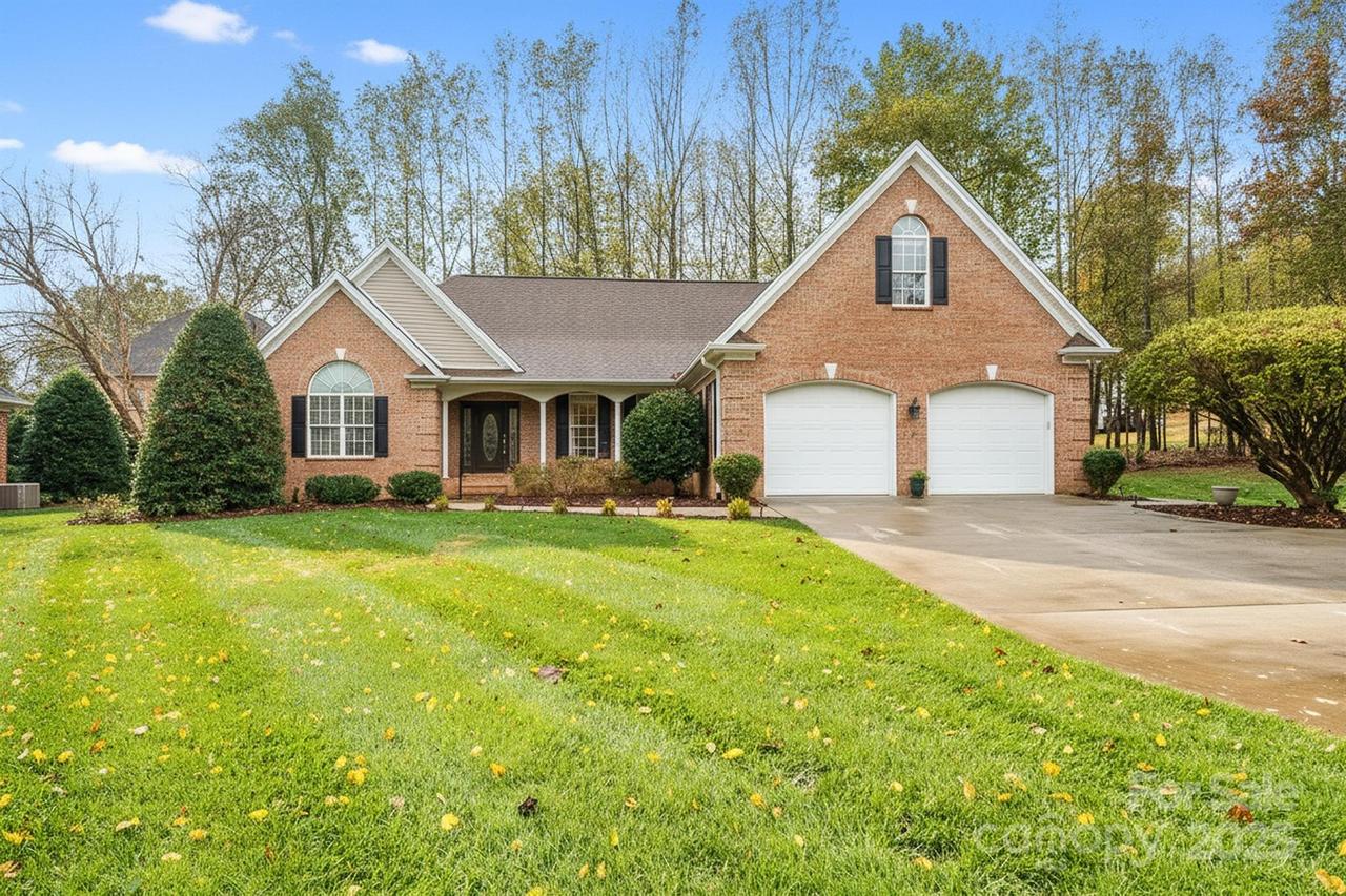 2963 Reynaud Ct., Newton, NC 28658