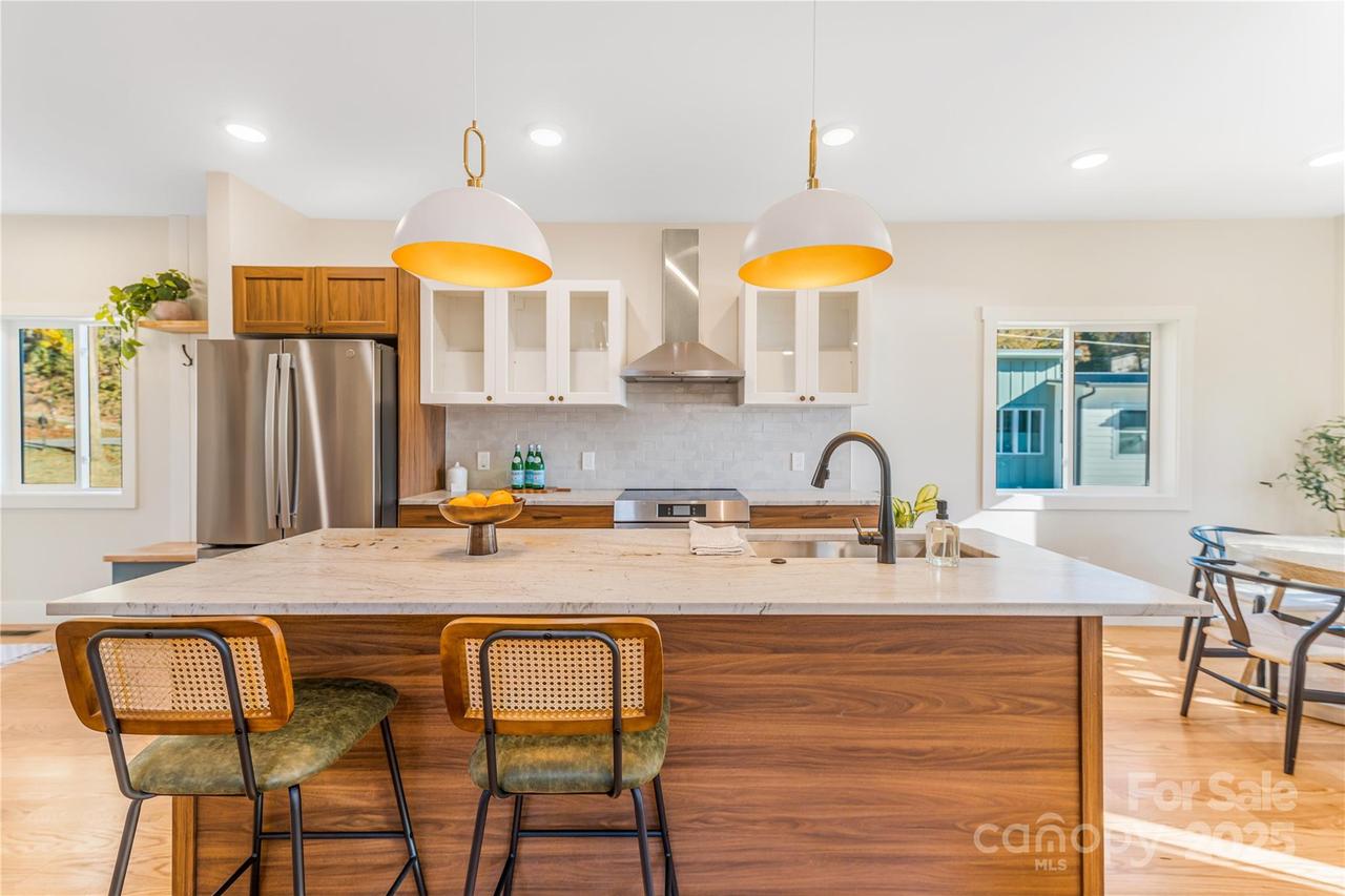 67 Crestfield Ave., Asheville, NC 28804