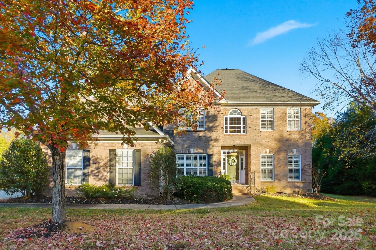 1923 Grigg Ln., Waxhaw, NC 28173