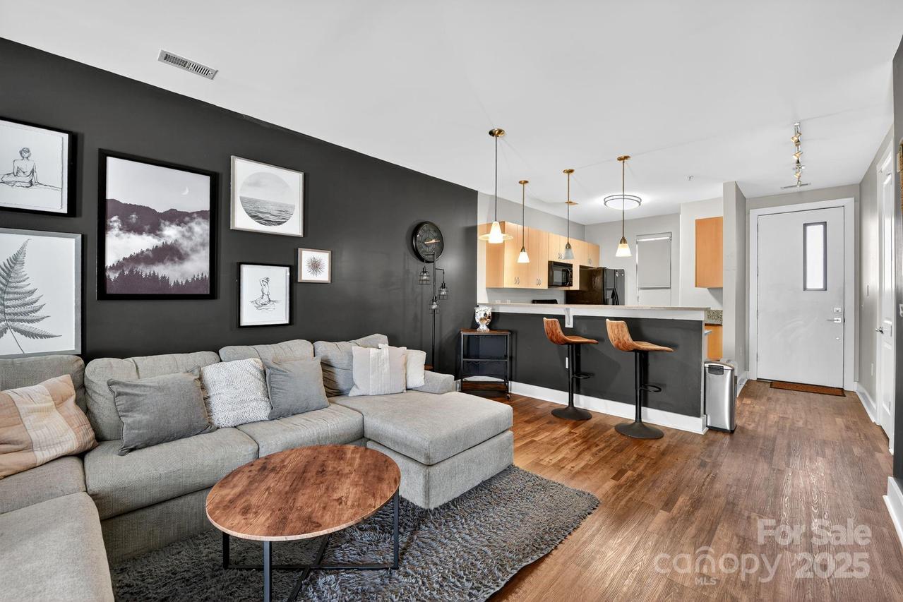 1101 W 1st St. #309, Charlotte, NC 28202