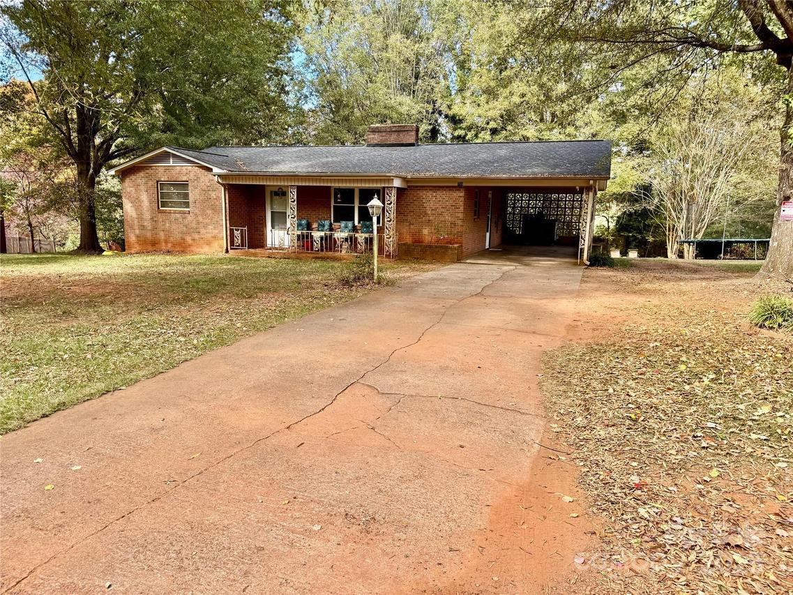 759 Lippard Farm Rd., Statesville, NC 28625