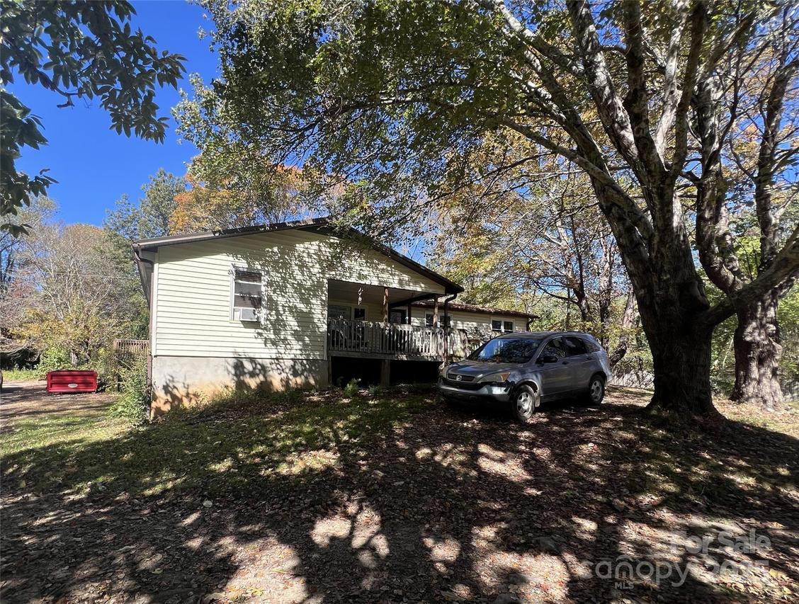 180 Whispering Pines Dr., Pisgah Forest, NC 28768