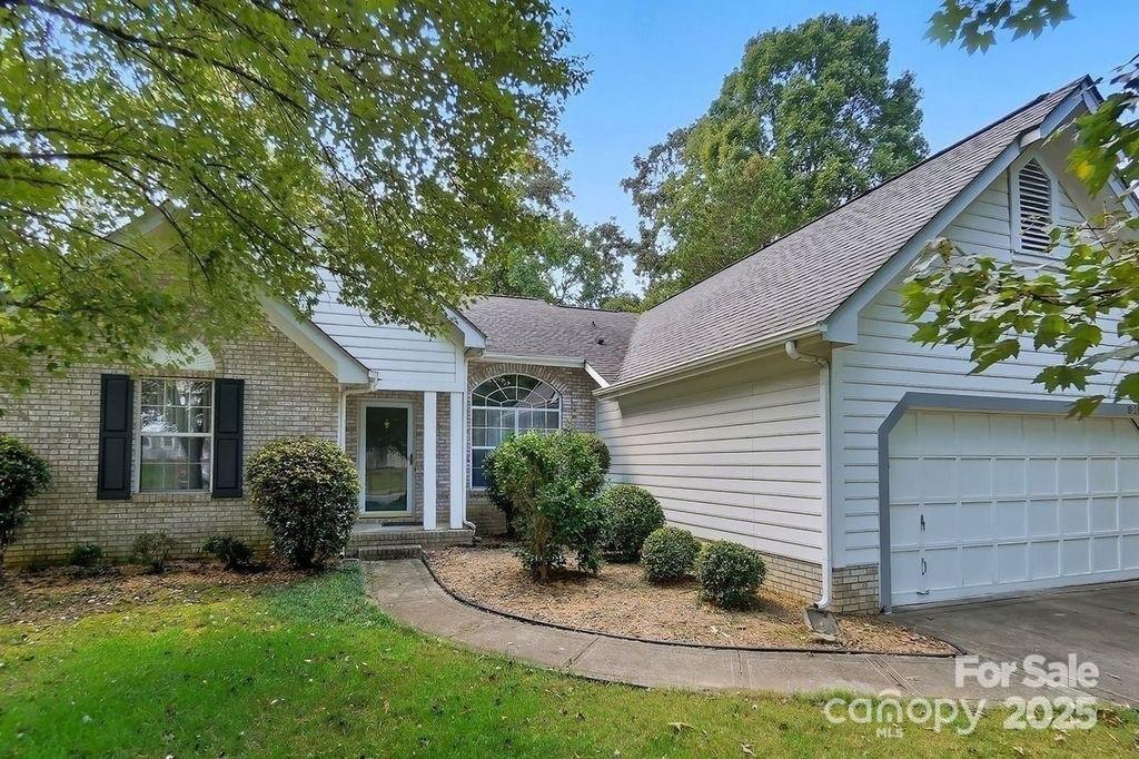 8213 Martindale Ln., Charlotte, NC 28216