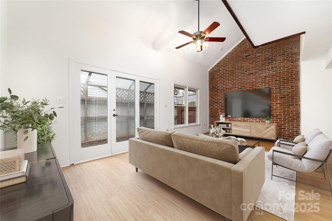 606 N Graham St., Charlotte, NC 28202