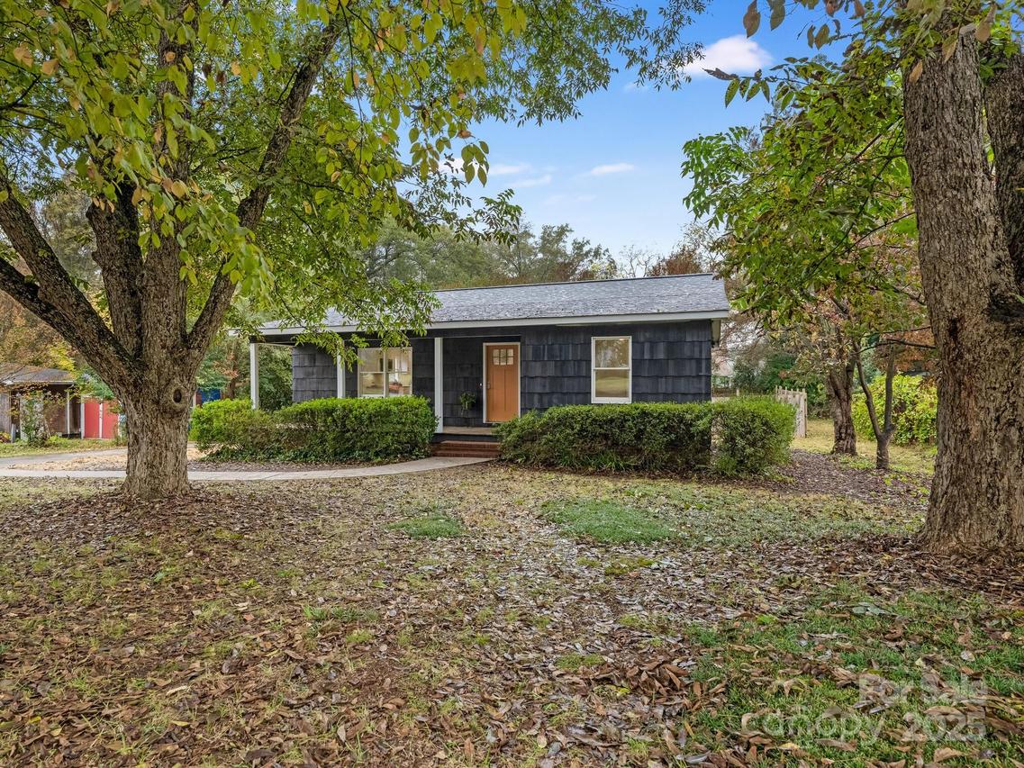 80 Pounds Ave., Concord, NC 28025