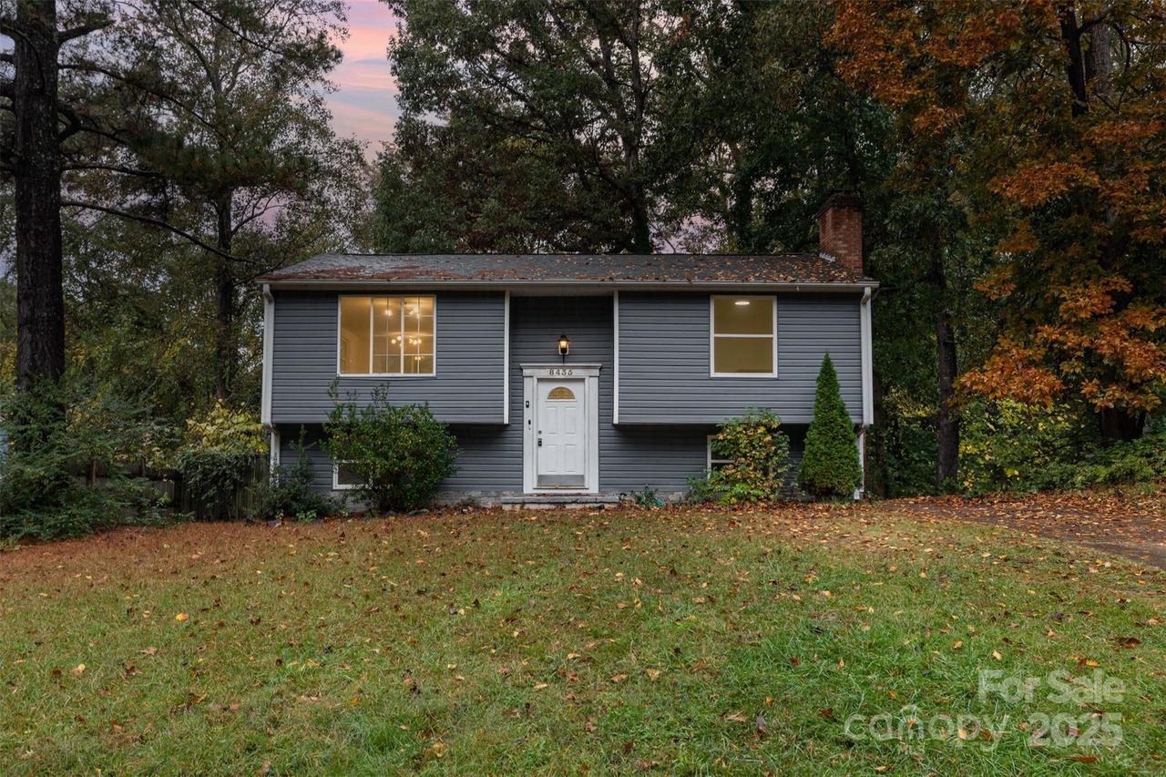 8435 Othello Pl., Charlotte, NC 28227