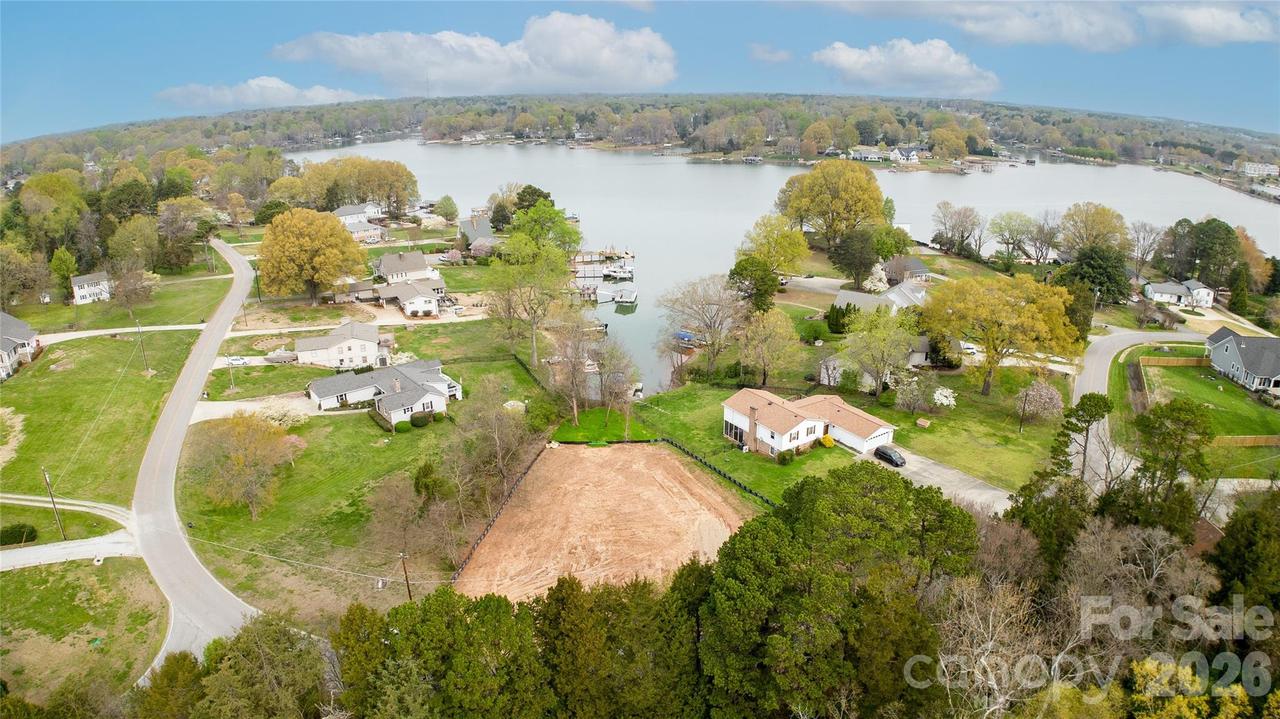 212 Ponderosa Cir., Mooresville, NC 28117