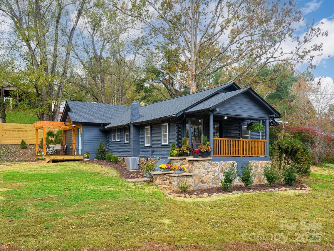 522 Riceville Rd., Asheville, NC 28805