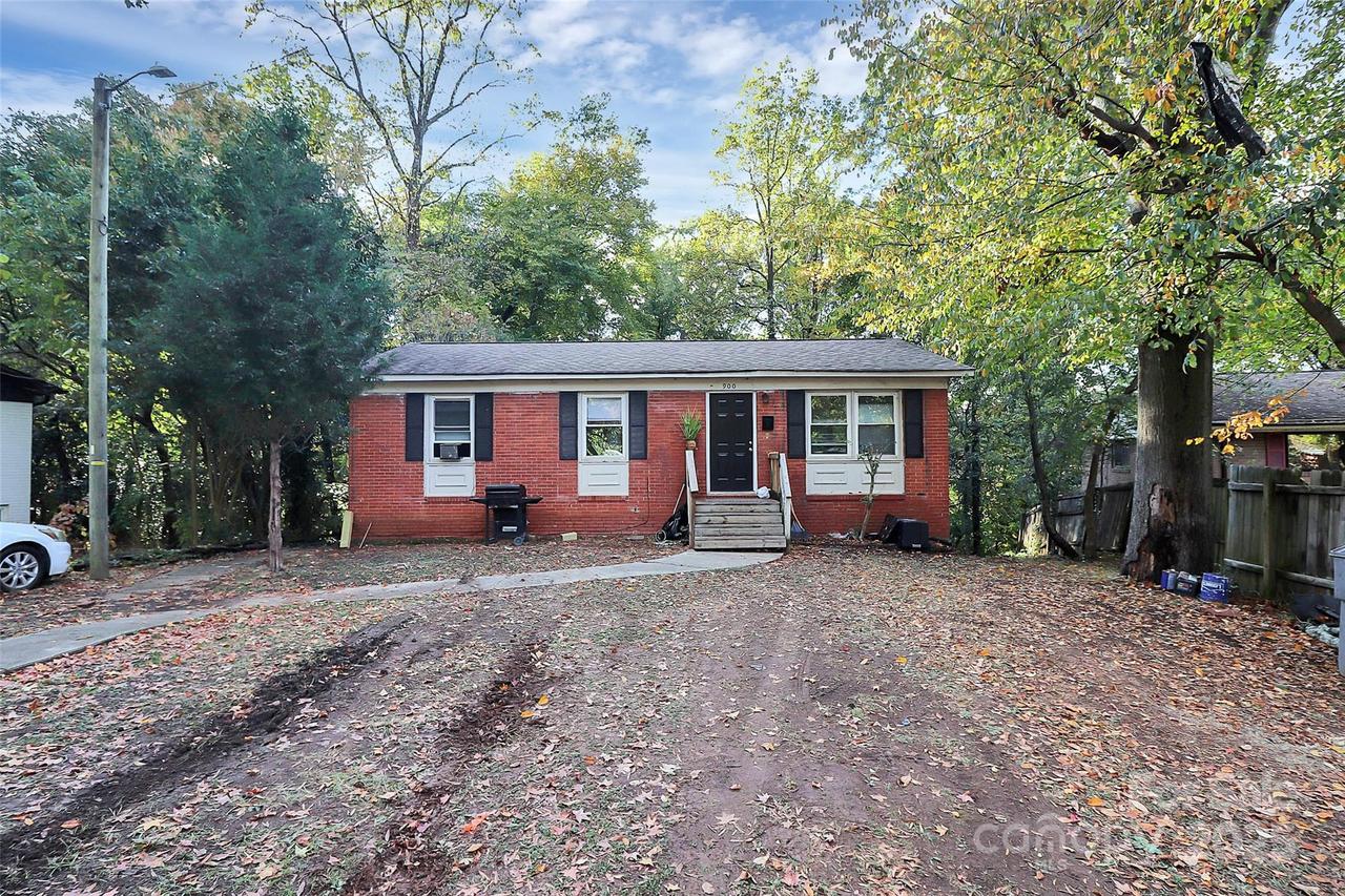 900 Davenport St., Charlotte, NC 28208